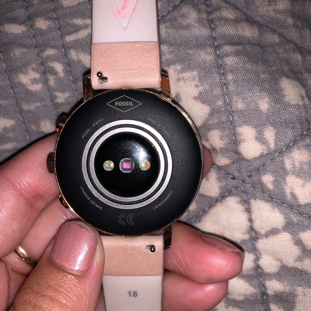 Fossil Smart Watch - Picture 5 of 6